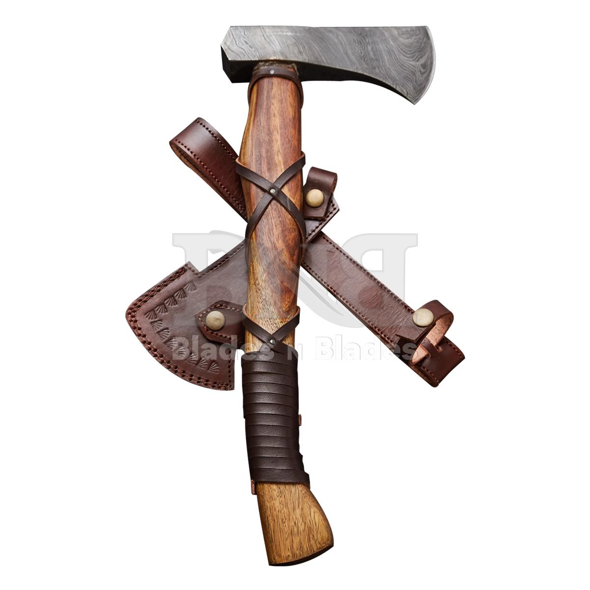 Damascus Steel
Leather Strip
Rose Wood Handle