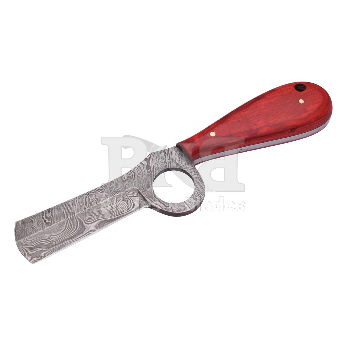 Twist Blade Pattern
Diffrent Colour Wood with Brass Handle