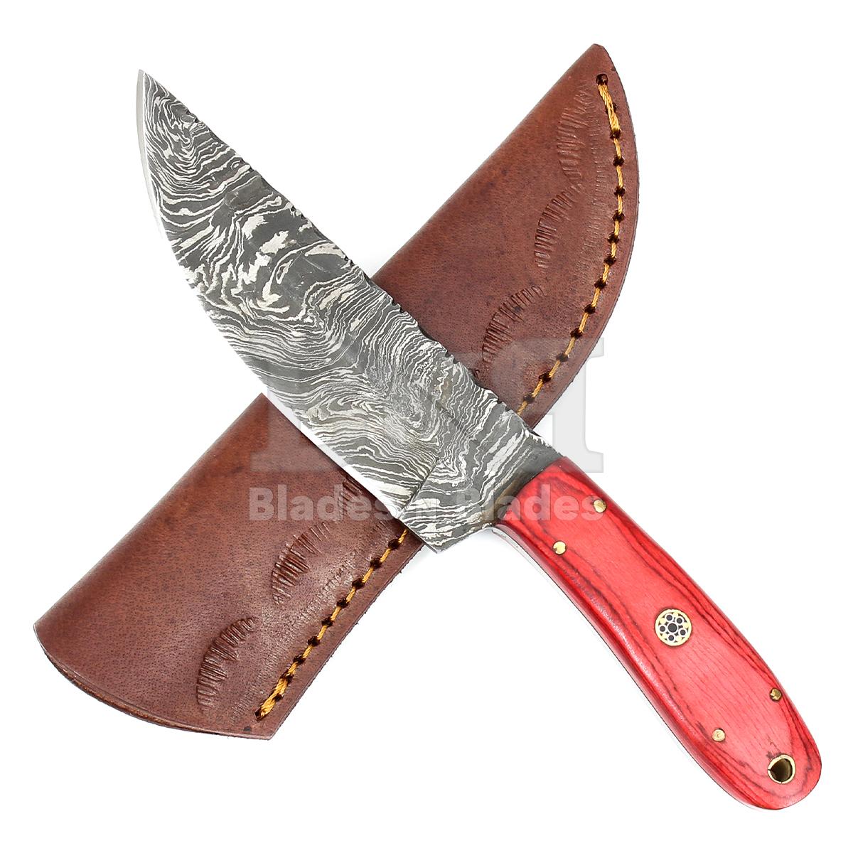 Twist Pattern Blade
Steel Bolster Full 
Tang Red Color Wood